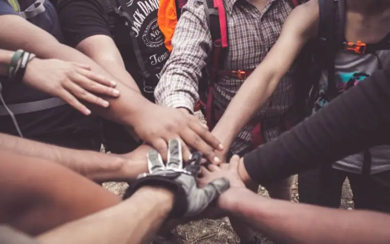 Bonding With the Recovery Community