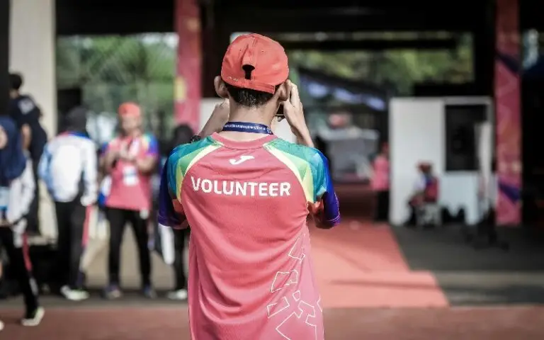 How Acts of Service Strengthen Your Recovery